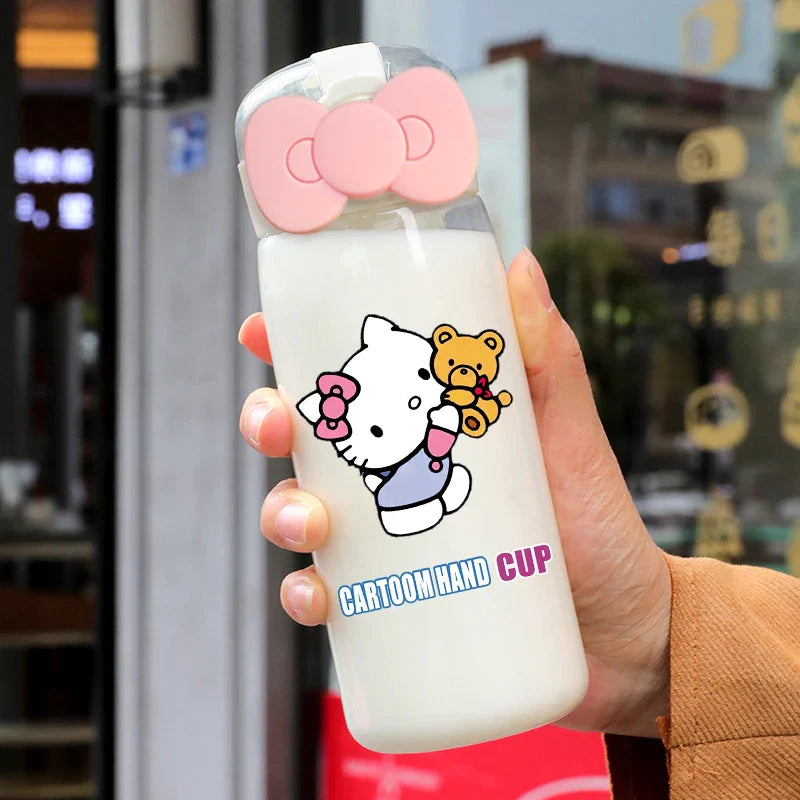 hello kitty water bottle - White / 450ml